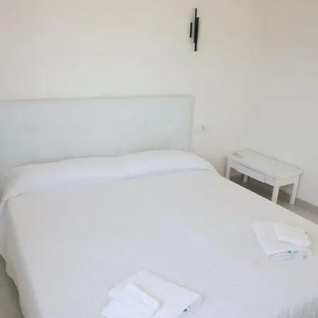 Сasa de vacaciones En La Playa Con Piscina Privada - Holavivienda Inmobiliaria *